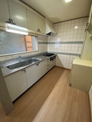  伏古12条2丁目店舗付戸建