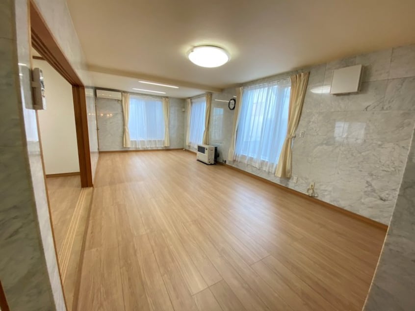  伏古12条2丁目店舗付戸建