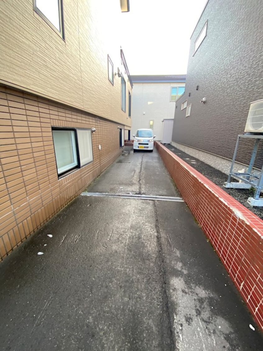  伏古12条2丁目店舗付戸建