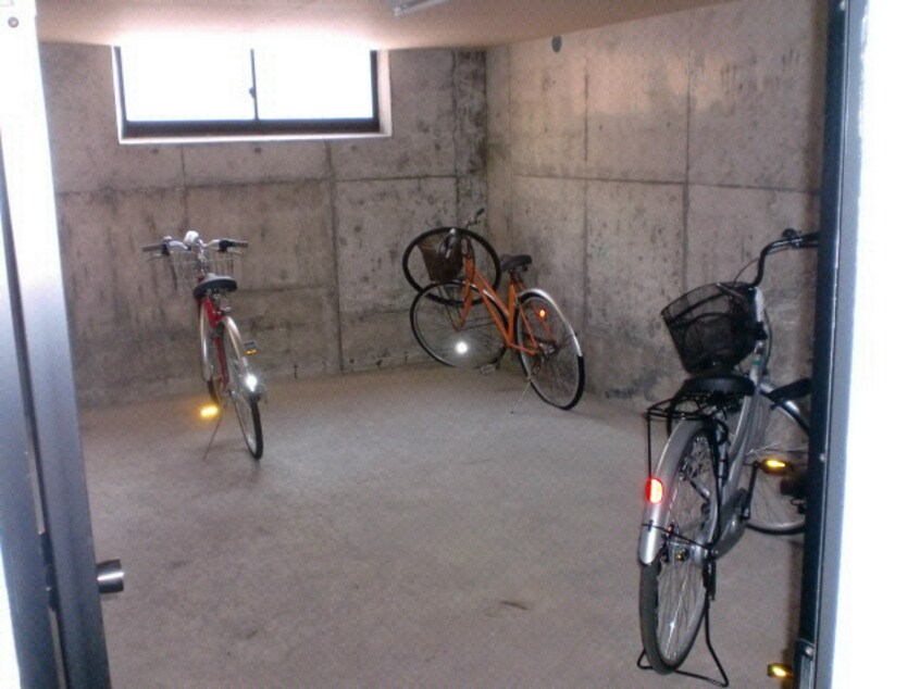  LEE　SPACE　北10条I