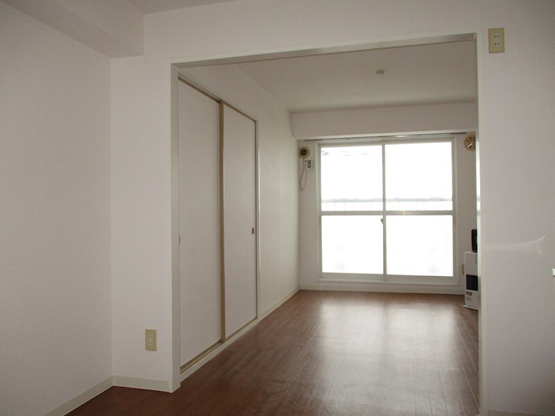  クリスタルヒルズ