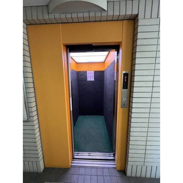  メゾン・ド・グルー