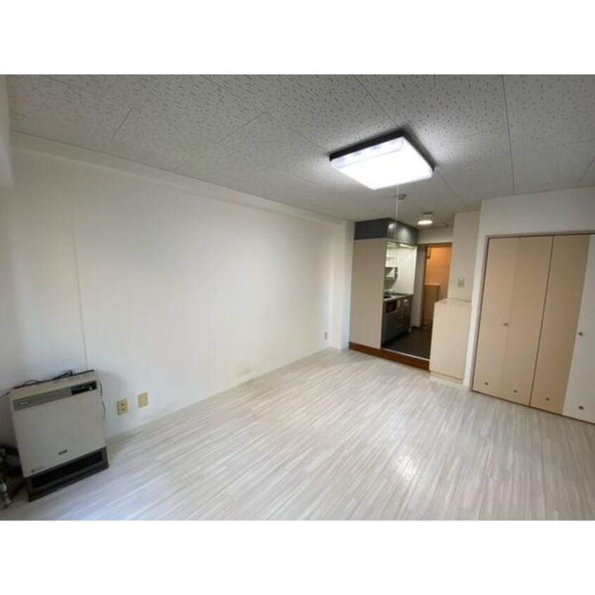  メゾンクレスト北大前II