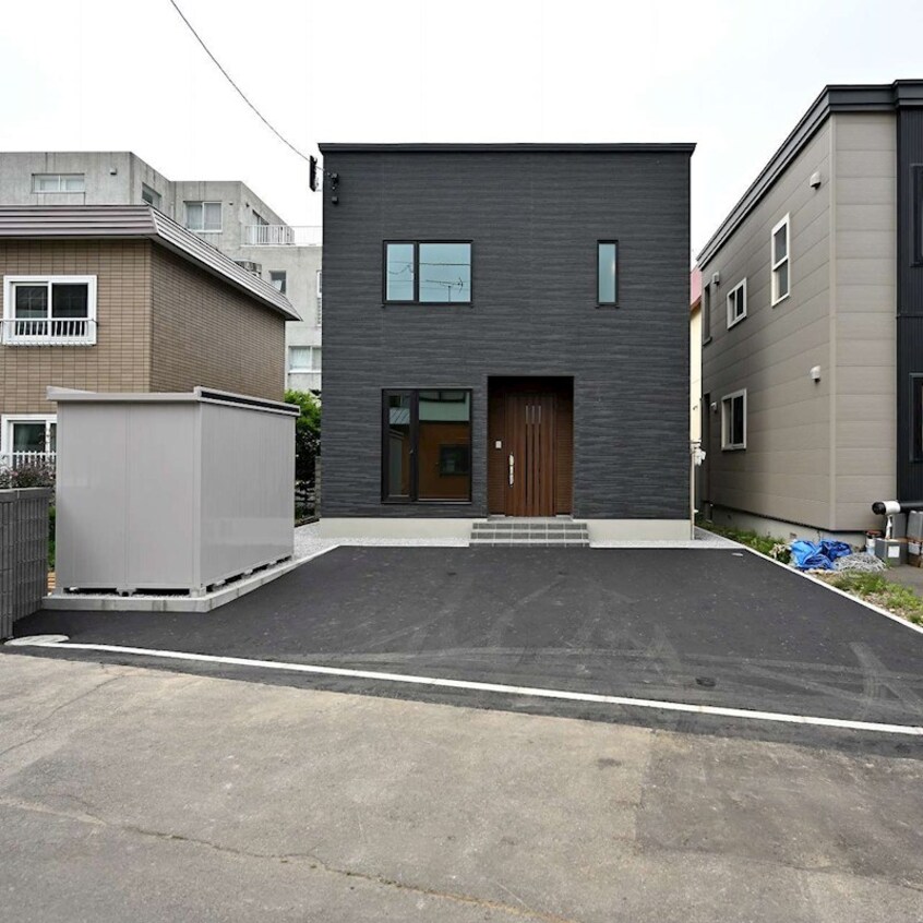  貸家南14条西8丁目1-10