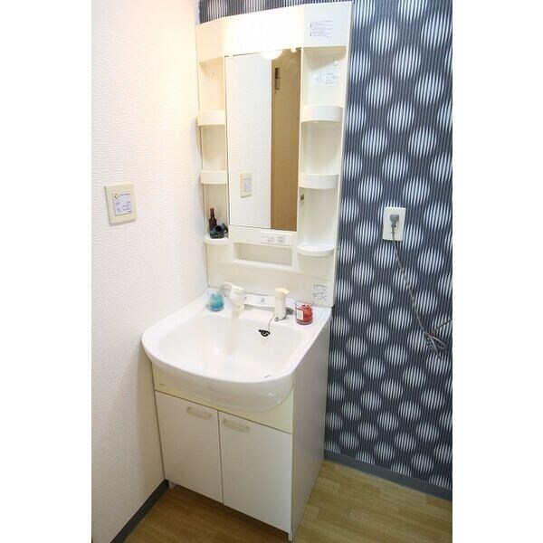  アドバンス新道東