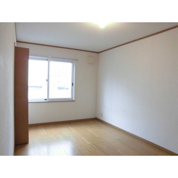  ファミール元町