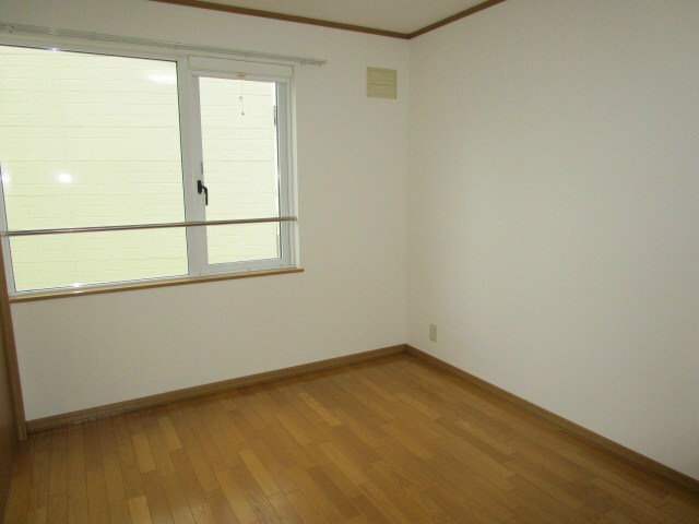  ファミール元町