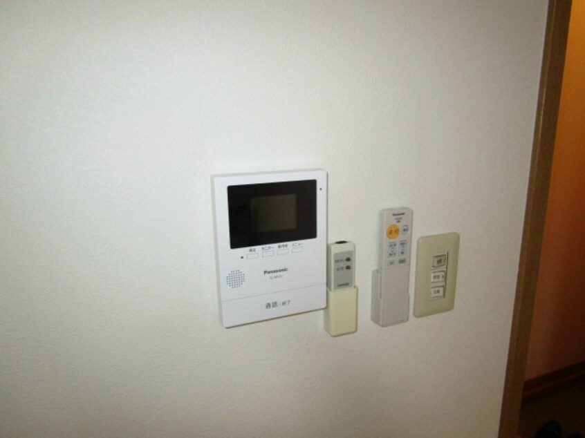  ファミール元町