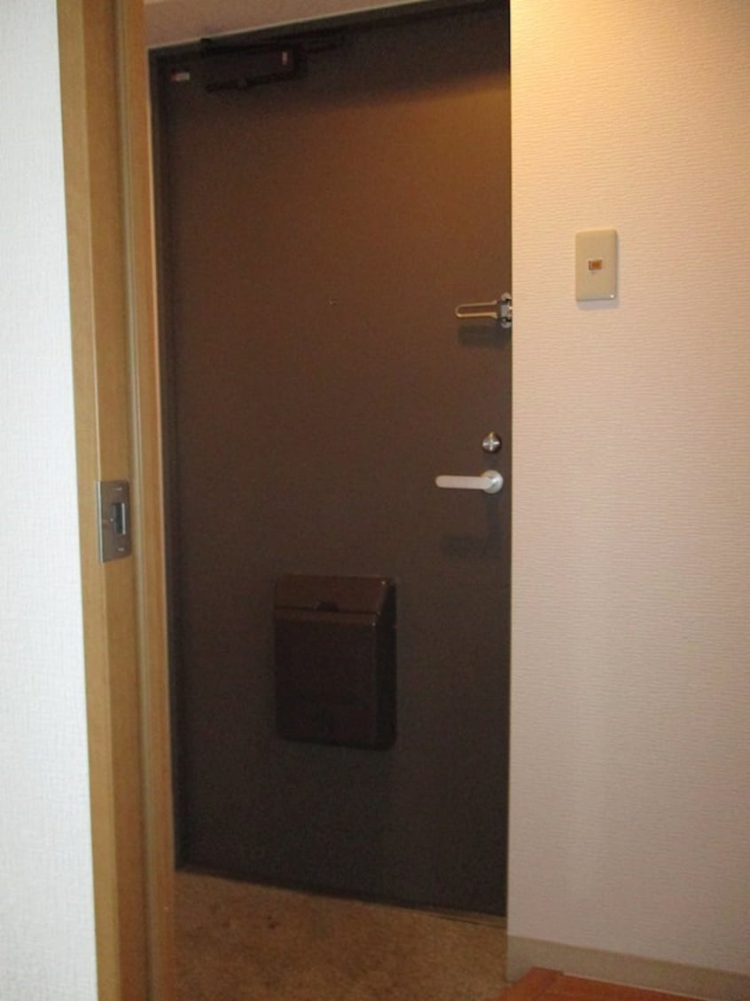  エストフォーレ16II