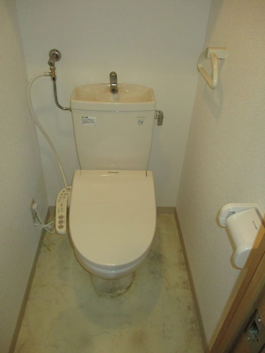  エストフォーレ16II