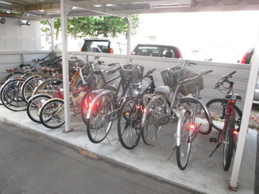  エストフォーレ16II