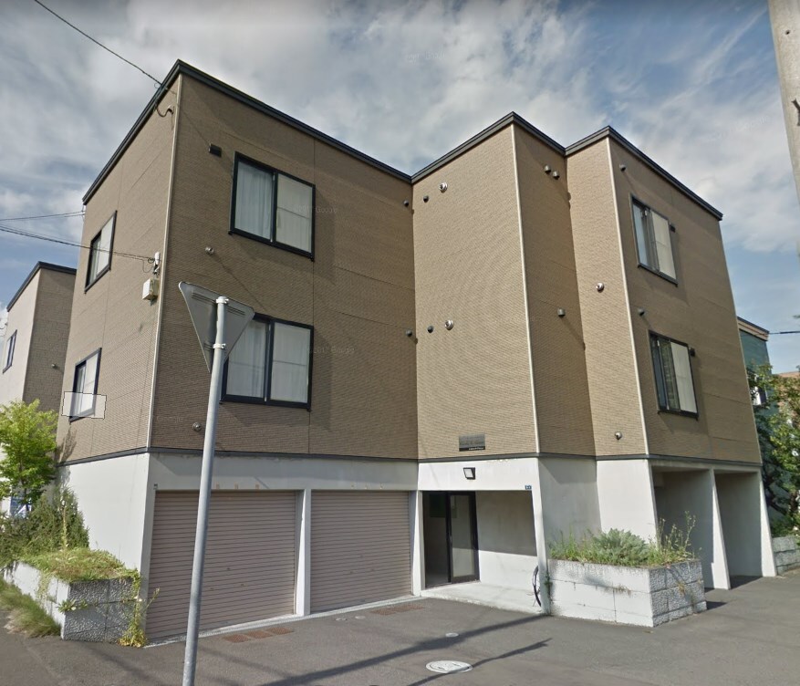  シャルル・ド・アベニュー