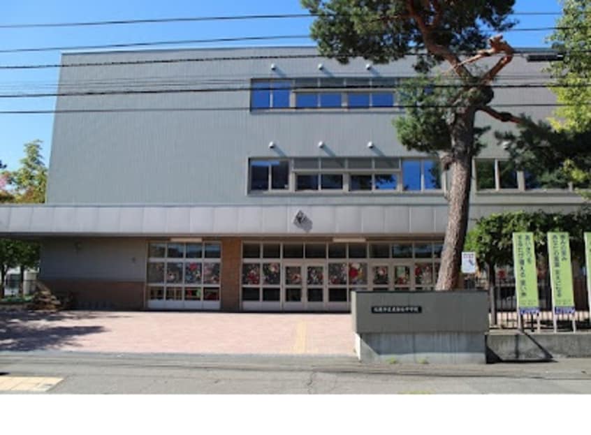 札幌市立東白石中学校(中学校/中等教育学校)まで445m SILENT HILLS