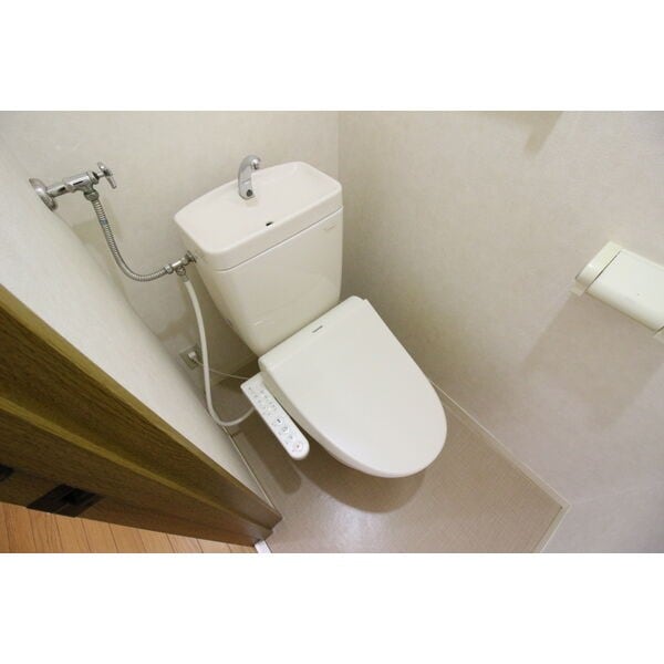  グランコリーヌIV 102