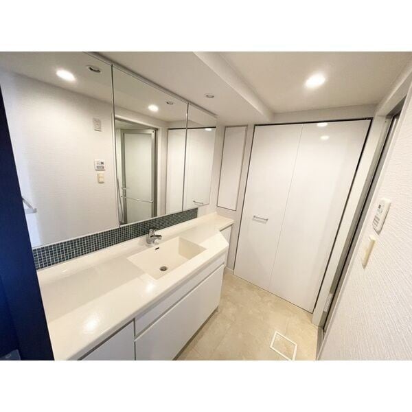  THE　SAPPORO　RESIDENCE