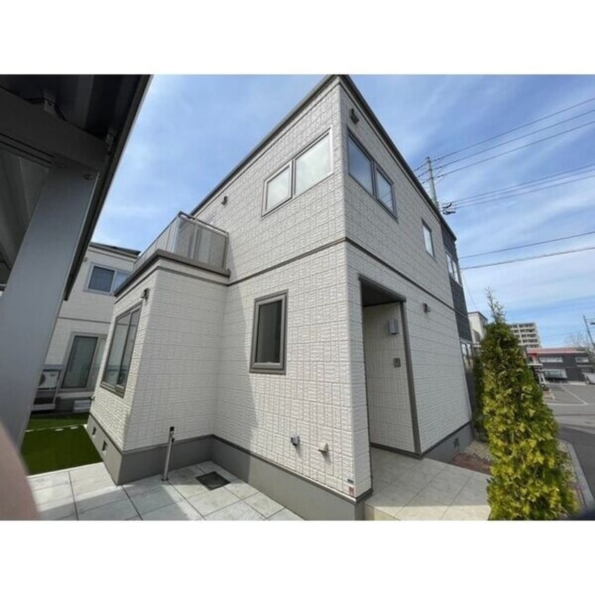  平岸1条12丁目貸家