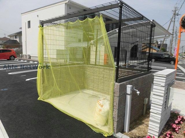 ゴミ置き場 ゴールデンハイム水野