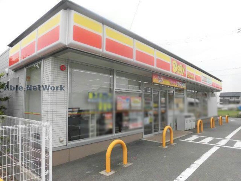 デイリーヤマザキ小牧三ツ渕店(コンビニ)まで750m ウィステリア上針田