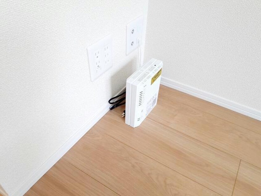 ※別室、参考写真（反転） エマーブル