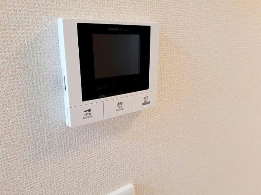 ※別室、参考写真（反転） エマーブル