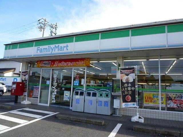 ファミリーマート御嵩上恵土店(コンビニ)まで361m 名鉄広見線/明智駅 徒歩15分 2階 築33年