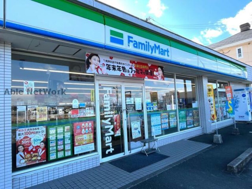 ファミリーマート掛川長谷店(コンビニ)まで351m 掛川市市街地循環バス(南回り）/長谷西 徒歩2分 1階 築22年