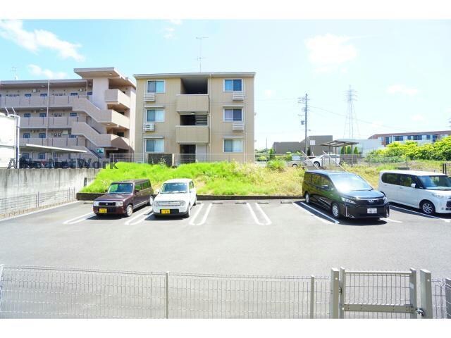  掛川市市街地循環バス(南回り）/東名小笠パーキング入口 徒歩6分 1階 築14年