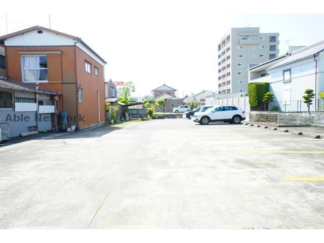 リリアーレ