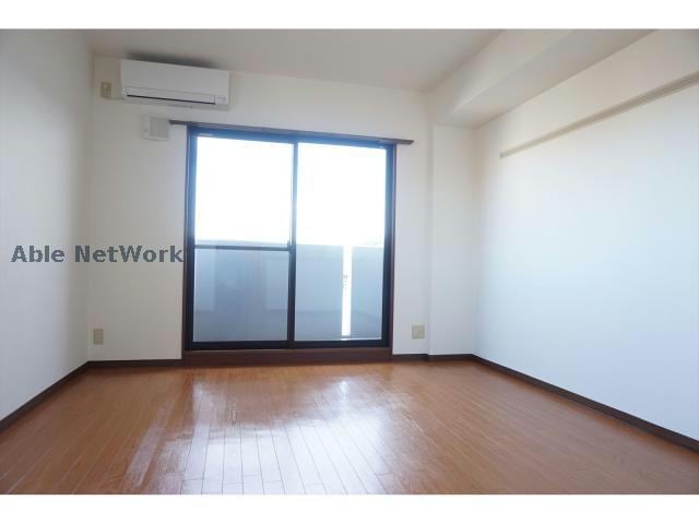 同型タイプ リリアーレ