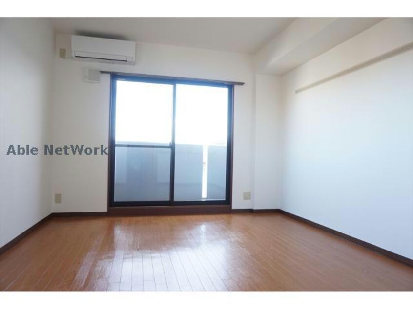 同型タイプ リリアーレ