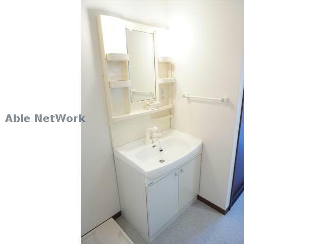 同型タイプ リリアーレ