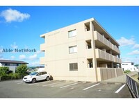 セラヴィー参番館