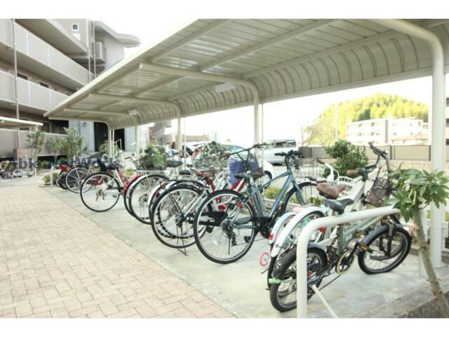  ベルフラワー参番館