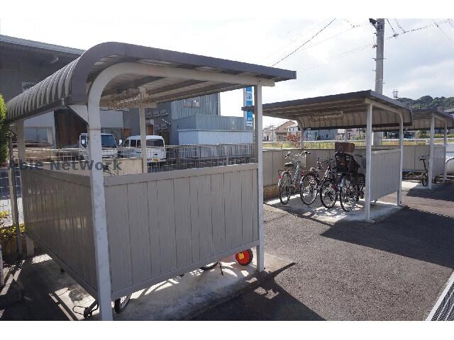  東海道本線/掛川駅 車移動　7分2.1km 3階 築18年
