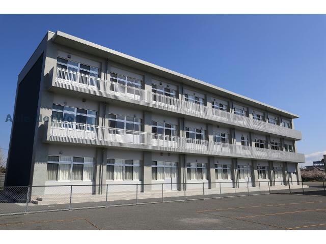 菊川市立加茂小学校(小学校)まで541m リヴェール・Ｊ・３４