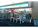 ファミリーマート菊川東横地店(コンビニ)まで2686m 牛渕戸建