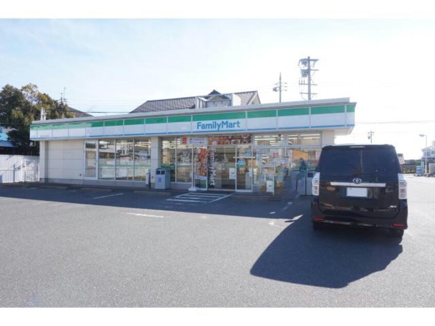 ファミリーマート蒲郡三谷北通店(コンビニ)まで394m パークサイド・竹浜