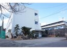 蒲郡市立塩津中学校(中学校/中等教育学校)まで712m フレッシュリー都川Ｂ