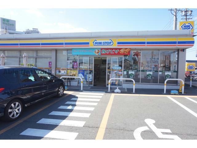 ミニストップ蒲郡三谷北通店(コンビニ)まで754m リバーサイド彩