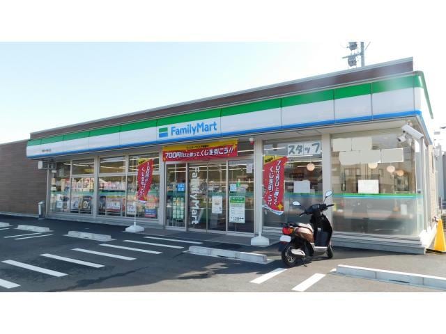 ファミリーマート蒲郡拾石東浜店(コンビニ)まで383m ビバ　ラ　ヴィーダ
