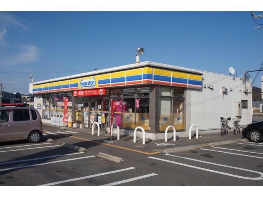 ミニストップ幸田大草店(コンビニ)まで183m アンプルール　リーブルK・Yヒルズ