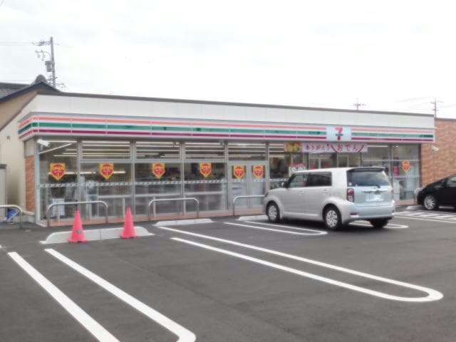 セブンイレブン蒲郡三谷北通3丁目店(コンビニ)まで650m レセンテ須田Ａ