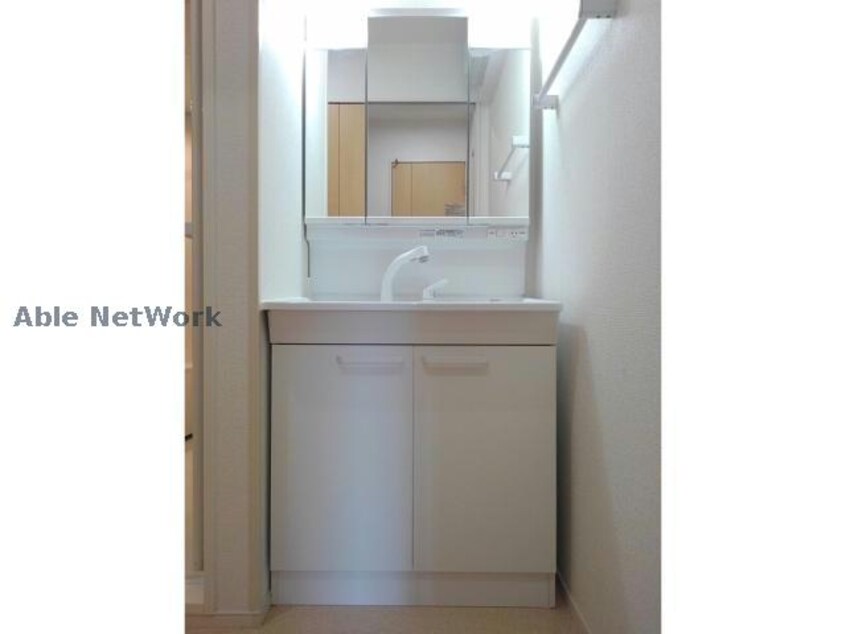  アイリス宮成　B