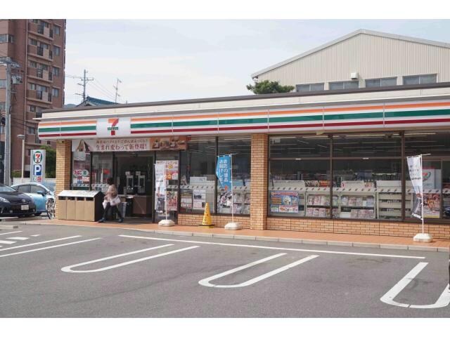 セブンイレブン蒲郡宮成町店(コンビニ)まで568m オットポルテ