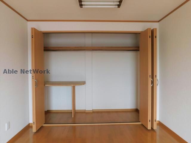 洋室8.9帖 ヴェールヴィル