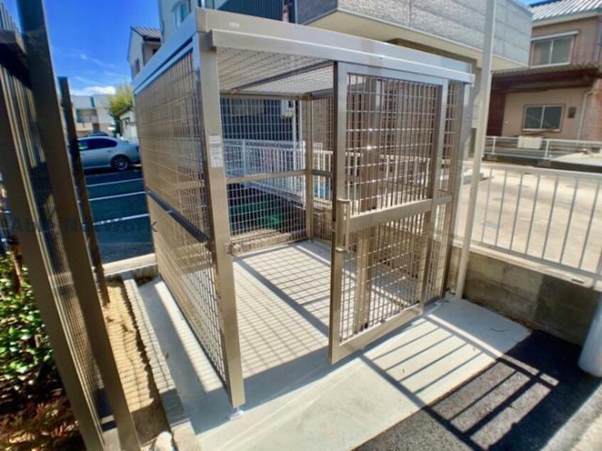 敷地内ごみ置き場 ヴィラ・ロワイヤル　五番館