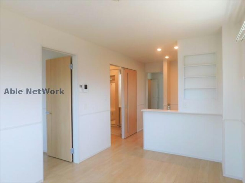  サンリット　すみれ