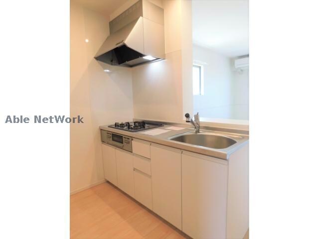  サンリット　すみれ