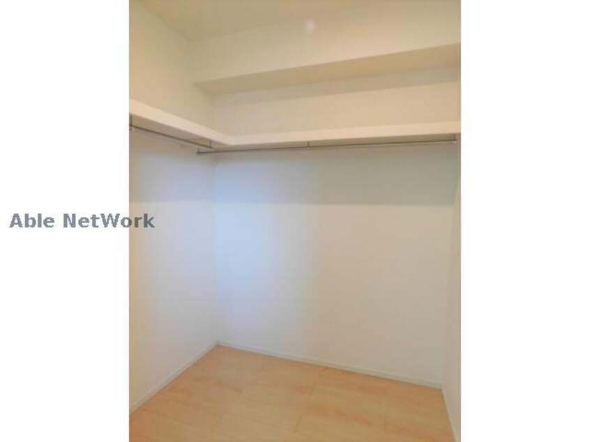 ウォークインクロゼット サンリット　すみれ