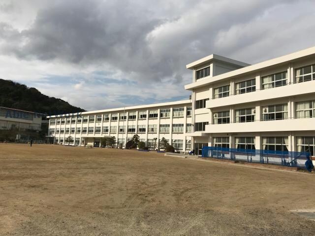 幸田町立豊坂小学校(小学校)まで391m プリムローズ　